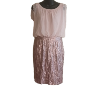 Calvin Klein beautiful light pink/ blush sequinded dress.Size 4.